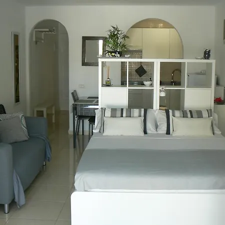 With Sea View Terrace Apartment *